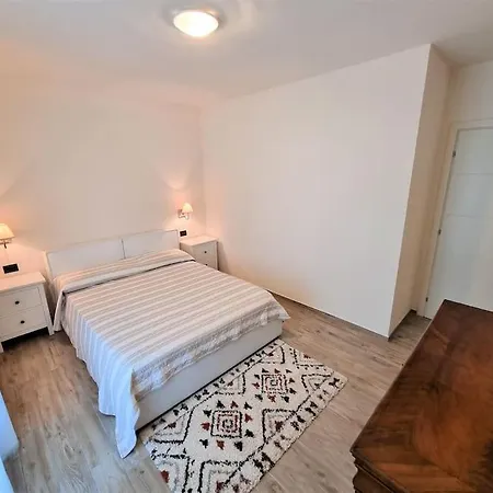 Oasi Di Pace Nella Val Di Taro Apartament