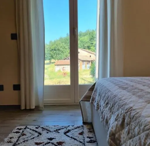 Oasi Di Pace Nella Val Di Taro Lägenhet *